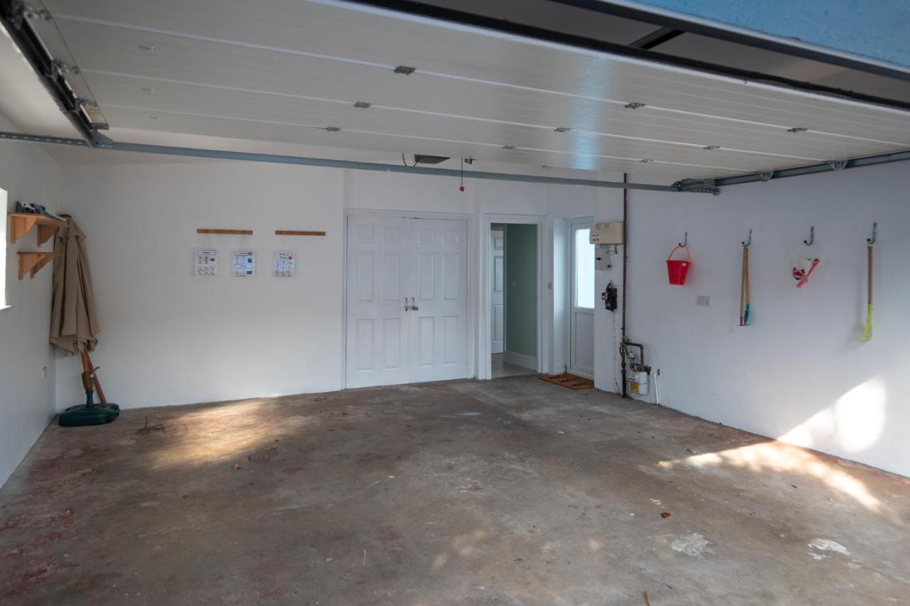 Sunningdale - Beach Side Cottage, Sea Views, Parking サンダースフット エクステリア 写真
