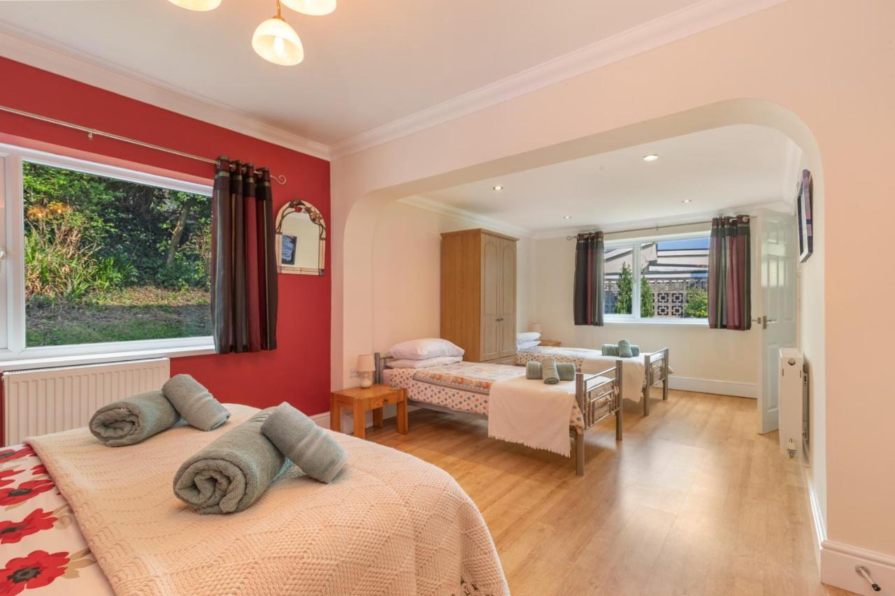 Sunningdale - Beach Side Cottage, Sea Views, Parking サンダースフット エクステリア 写真